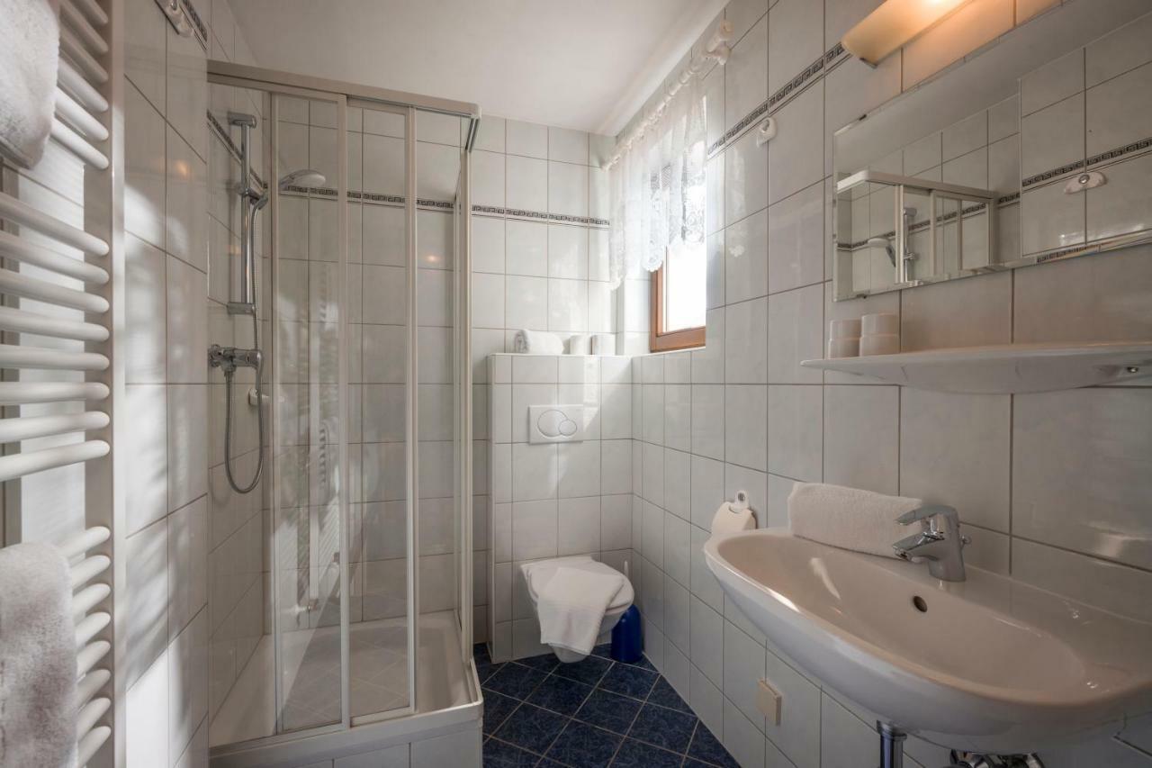 Appartements Bachler Бріксен-ім-Тале Екстер'єр фото