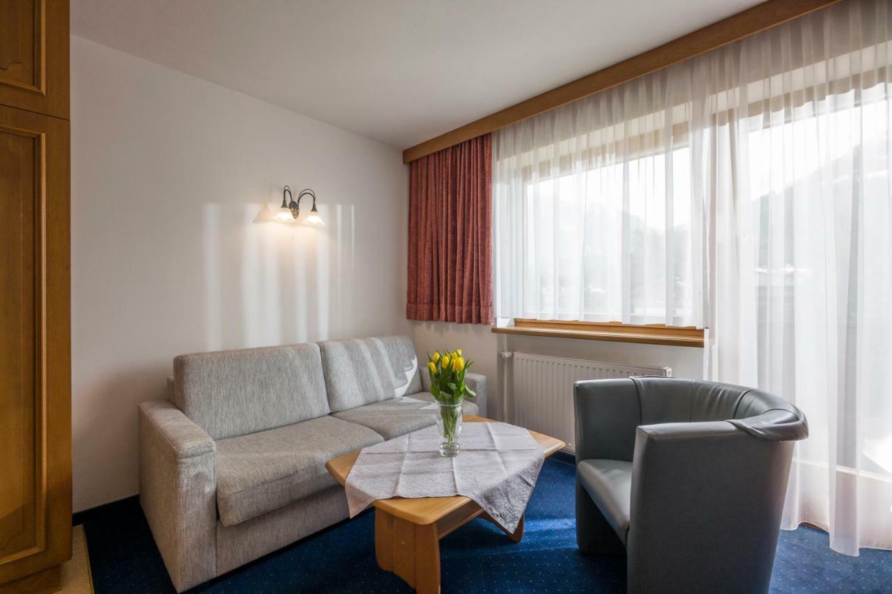 Appartements Bachler Бріксен-ім-Тале Екстер'єр фото