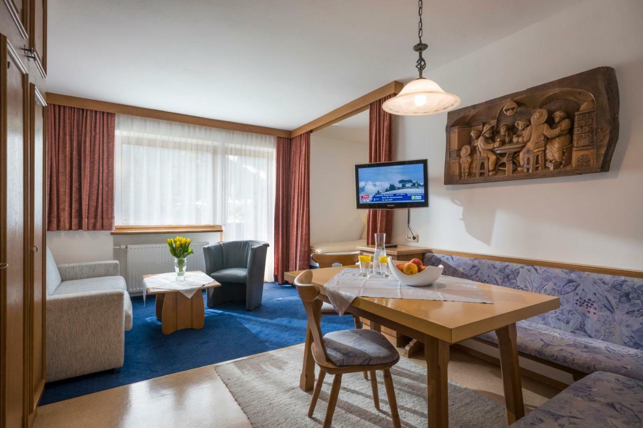 Appartements Bachler Бріксен-ім-Тале Екстер'єр фото